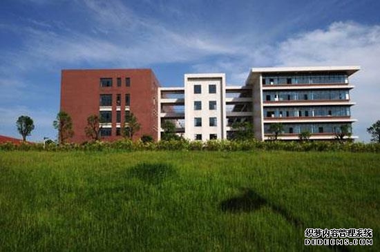 湖南化工职业技术学院（中职部）教学楼