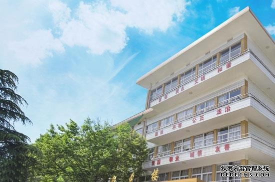 湖南交通高级技工学校教学楼